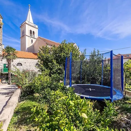 Family Friendly Seaside Zaton, Krka - 12416 Appartement