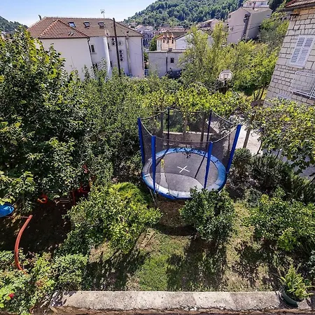 Apartment Family Friendly Seaside Apartments Zaton, Krka - 12416