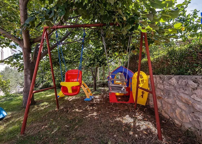 Family Friendly Seaside Apartments Zaton, Krka - 12416 Apartment